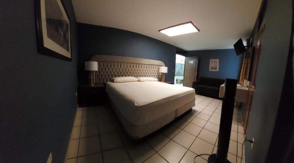 Hotel El Cortes